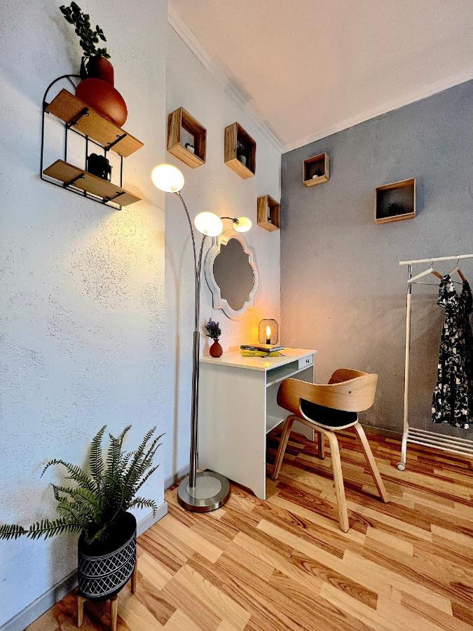 Elbling Apartment Mit Terrasse - Netflix - Parkplatz - Weinbergblick Meißen 외부 사진